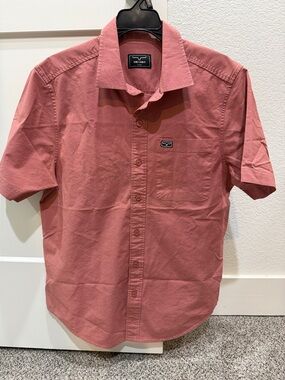 Short-Sleeve Men's Button-Up Shirt in Dusty Rose - Kimes Ranch Western Small